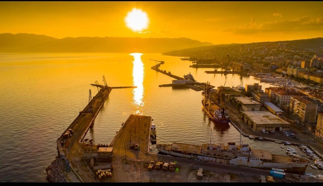Adriatica Lägenhet Rijeka Exteriör bild